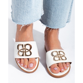 Papuci albi de dama cu decor auriu Shelovet 2 Papuci albi de dama cu decor auriu Shelovet 2